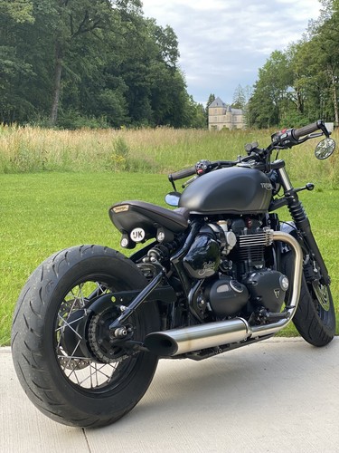 Triumph bobber under seat - bobber,